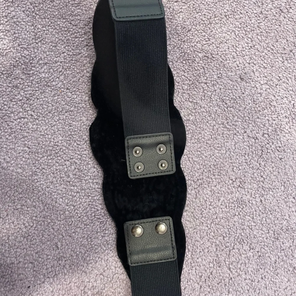 Unique Belt - Picture 2 of 3